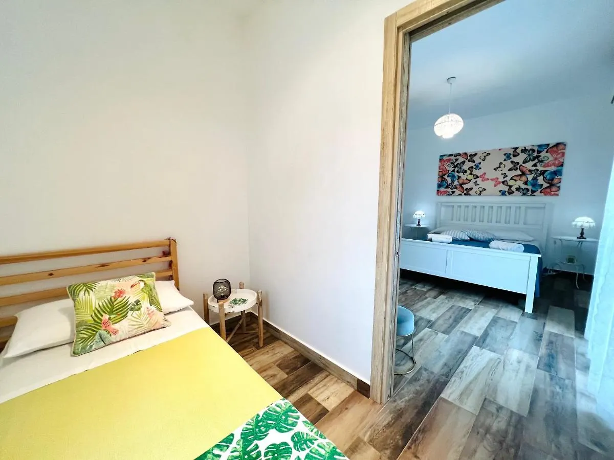 Casa Di Ivana Carini Vila