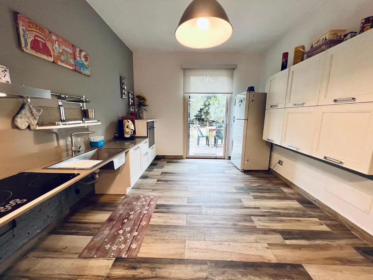 Casa Di Ivana Carini Vila
