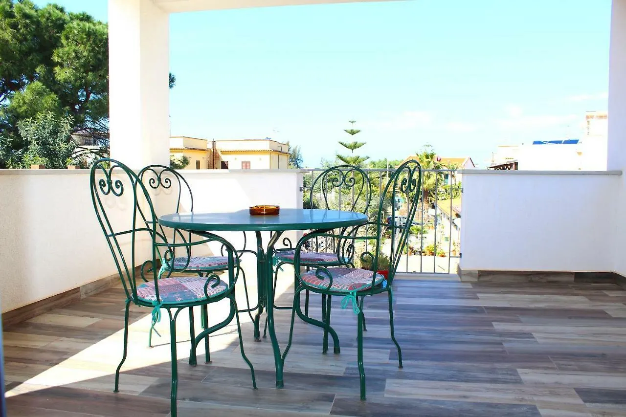 Casa Di Ivana Carini 0*,  Itálie